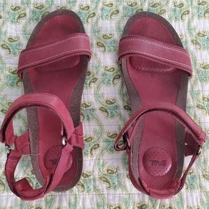 Deep red Teva sandals sz 8.5